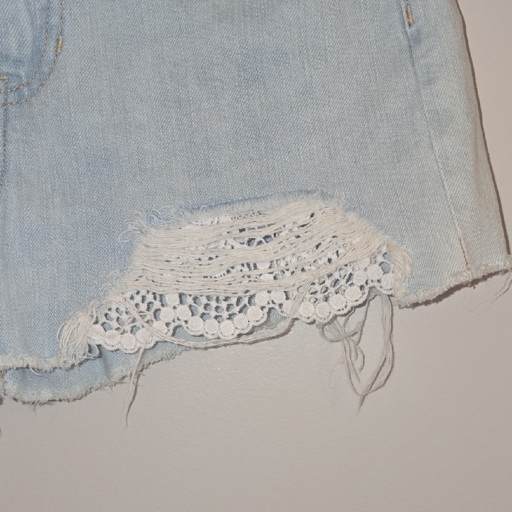 American Eagle Light Blue Jean Shorts with Lace Trim LOT J - Picture 6 of 6
